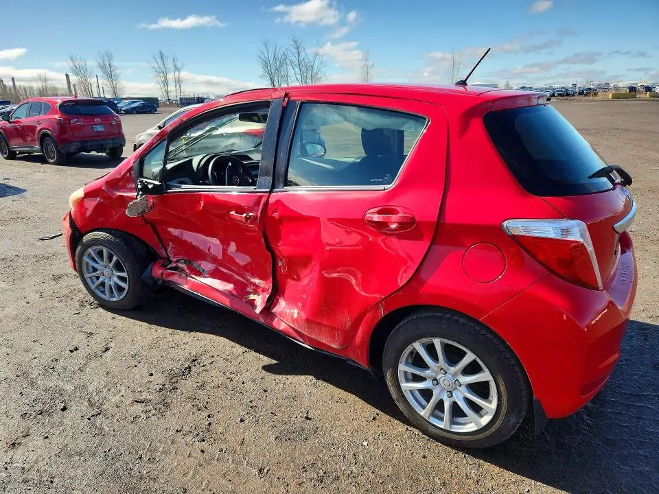 2013 TOYOTA YARIS 5-DOOR L  