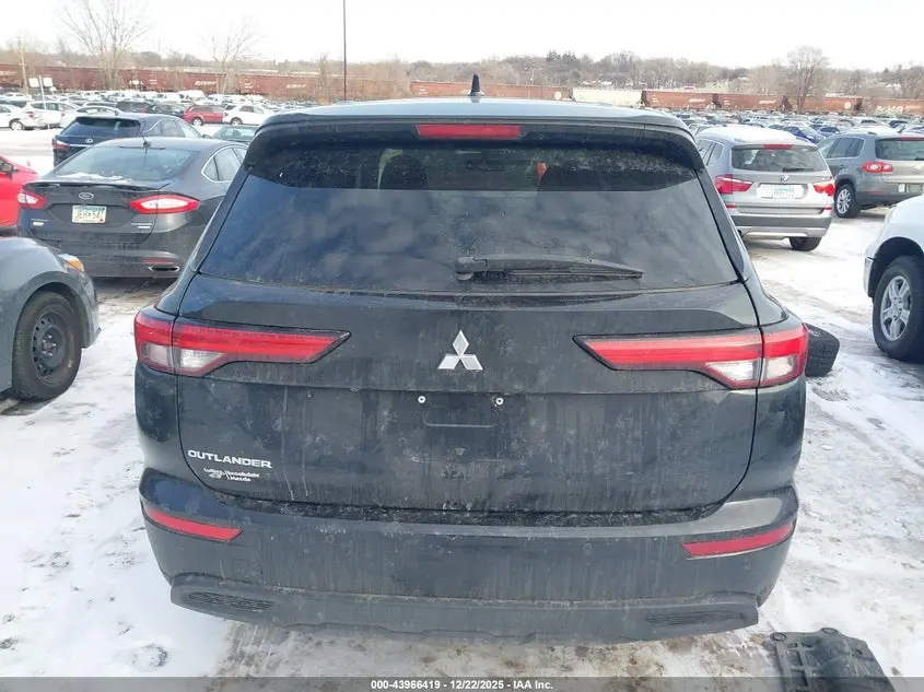 2022 MITSUBISHI OUTLANDER ES 2.5 S-AWC