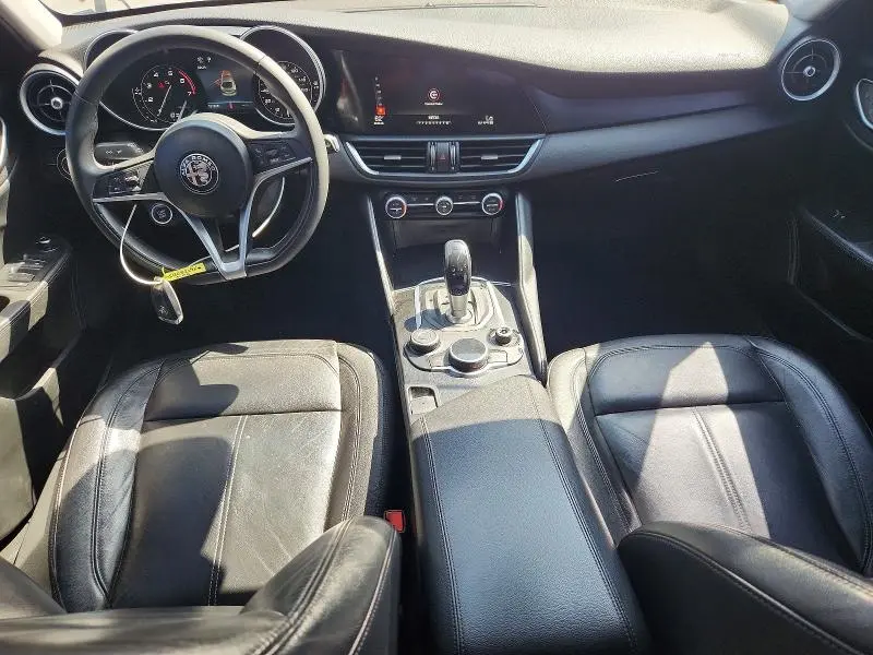2017 ALFA ROMEO GIULIA   