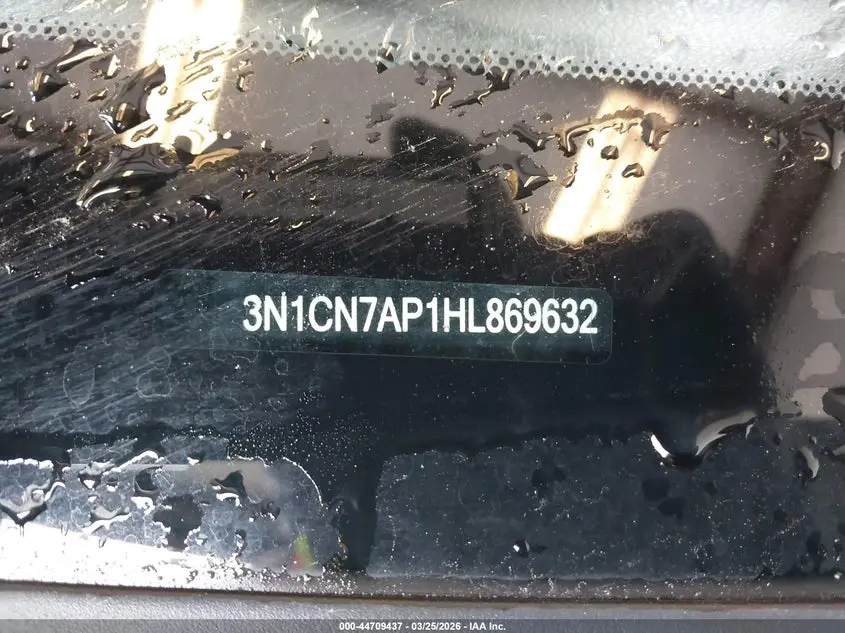 2017 NISSAN VERSA 1.6 S+