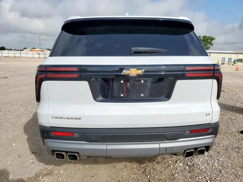 2024 CHEVROLET TRAVERSE LT  