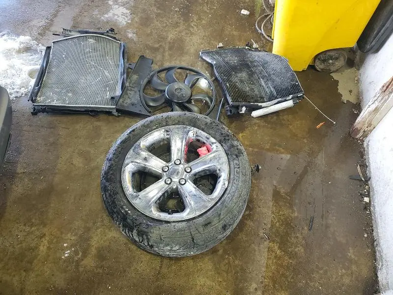 2014 DODGE CHARGER SE  