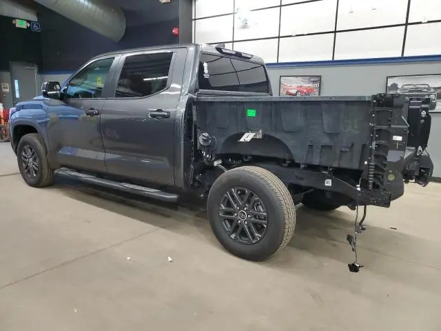 2024 TOYOTA TUNDRA CREWMAX SR  