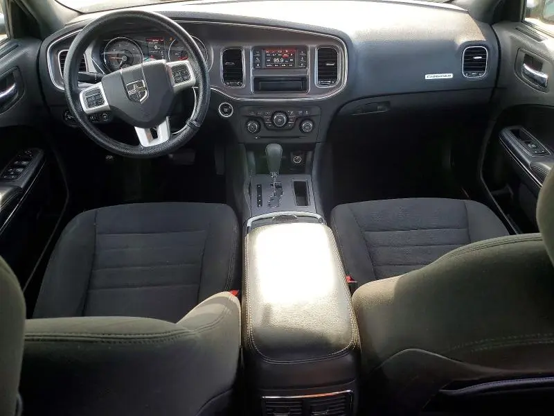 2014 DODGE CHARGER SE  