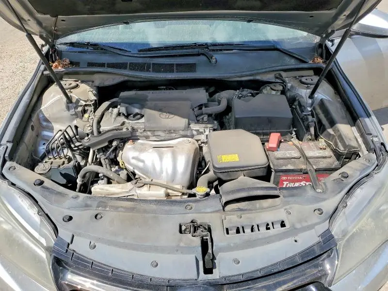 2015 TOYOTA CAMRY SE  