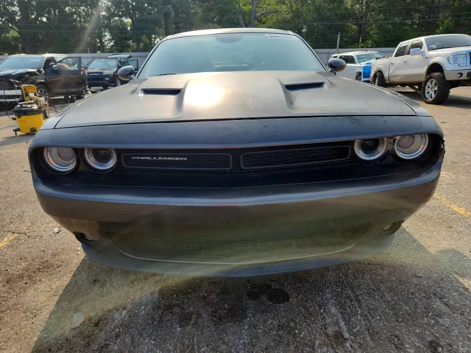 2017 DODGE CHALLENGER SXT  