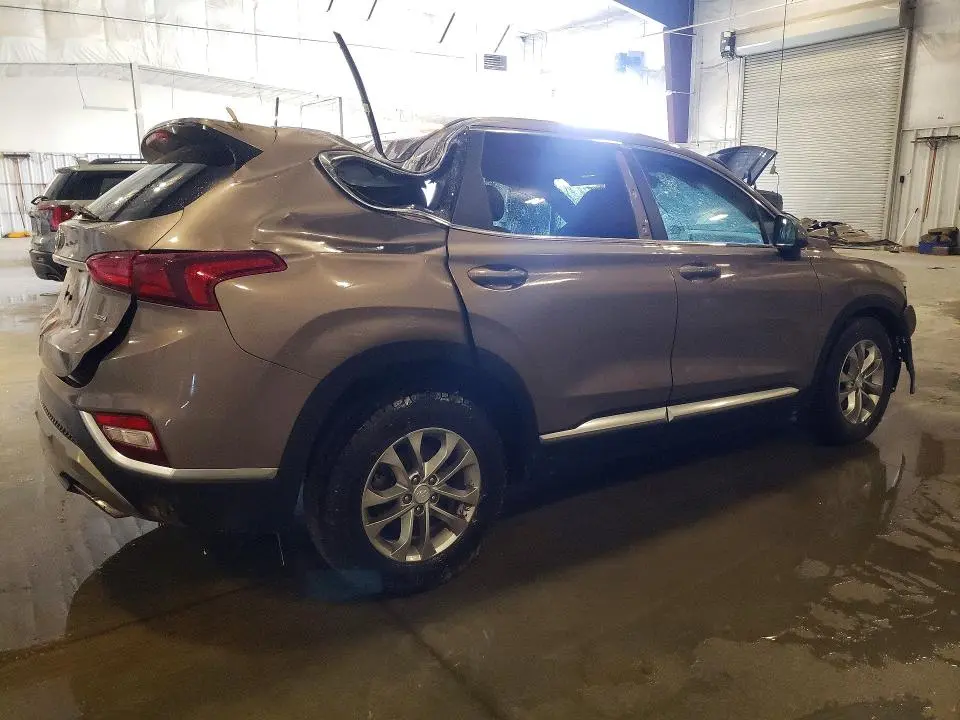 2020 HYUNDAI SANTA FE SE  