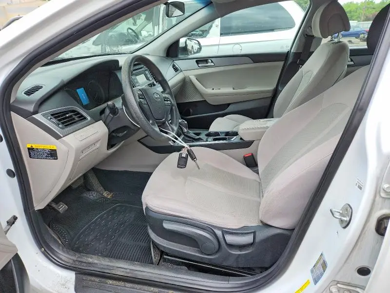 2017 HYUNDAI SONATA SE  