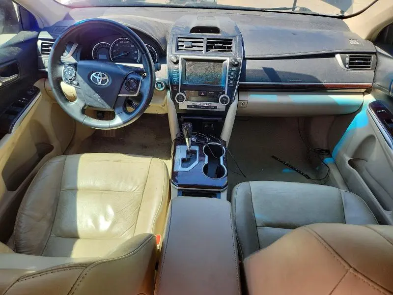 2014 TOYOTA CAMRY XLE V6  