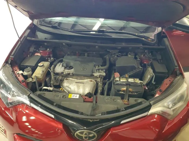 2018 TOYOTA RAV4 LE  