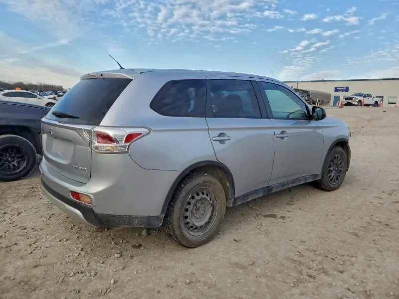 2015 MITSUBISHI OUTLANDER ES  