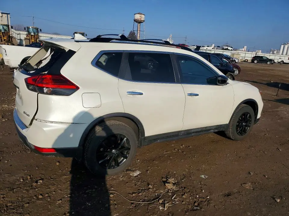 2017 NISSAN ROGUE SV  