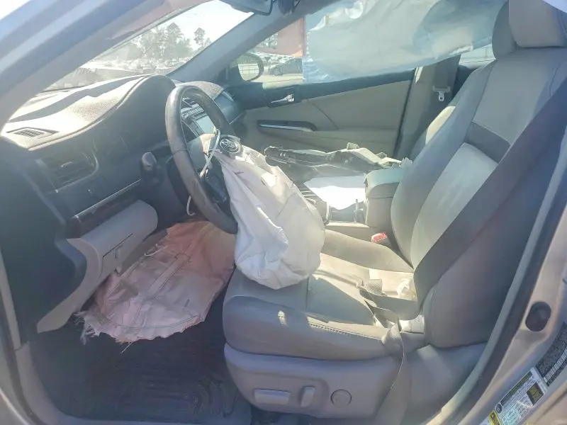 2012 TOYOTA CAMRY XLE  