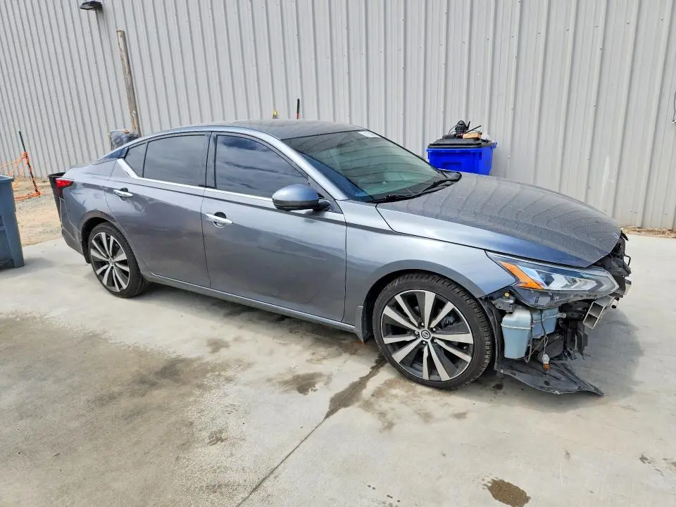 2019 NISSAN ALTIMA PLATINUM  