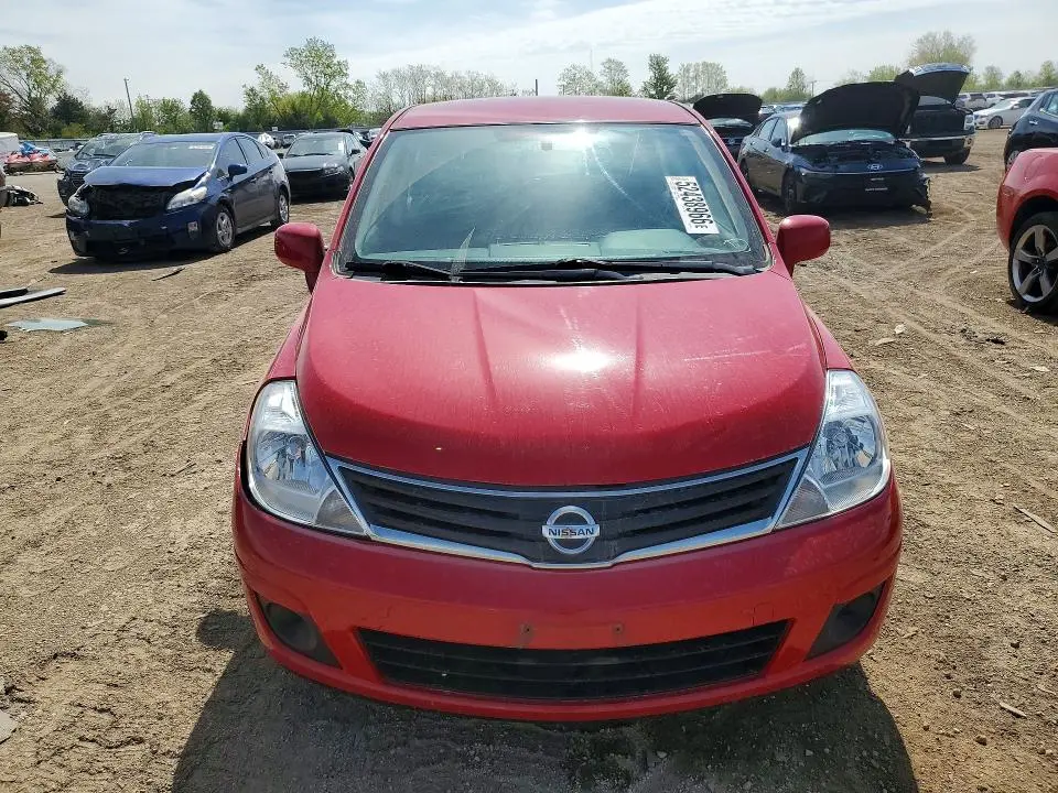 2011 NISSAN VERSA 1.8 S  