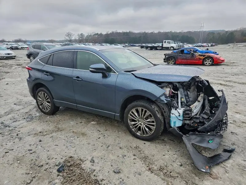 2022 TOYOTA VENZA LE  