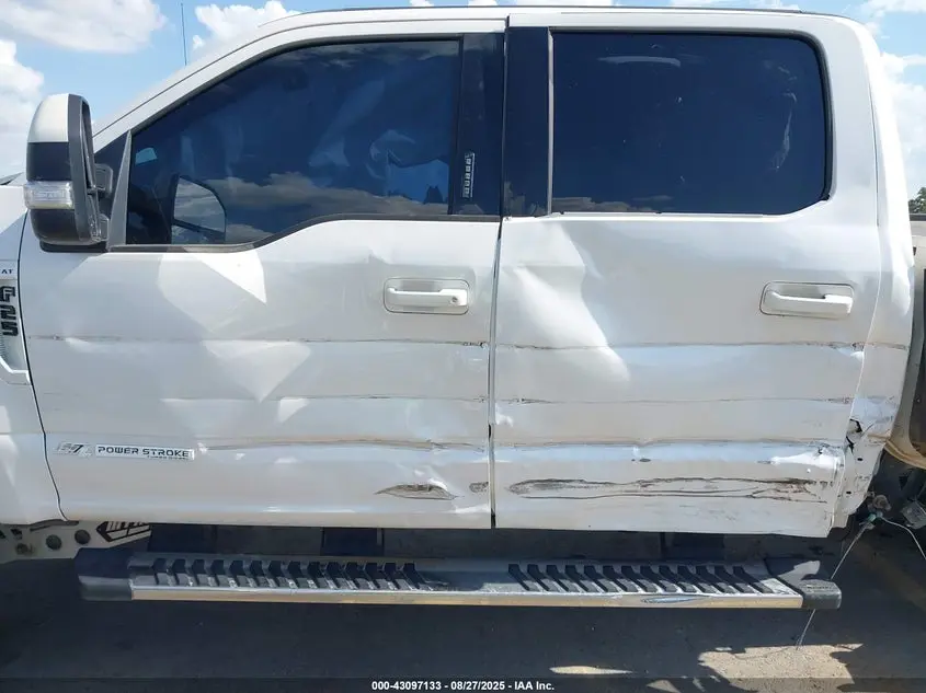 2017 FORD F-250 LARIAT