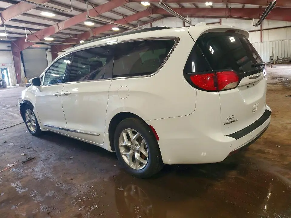 2017 CHRYSLER PACIFICA TOURING L  