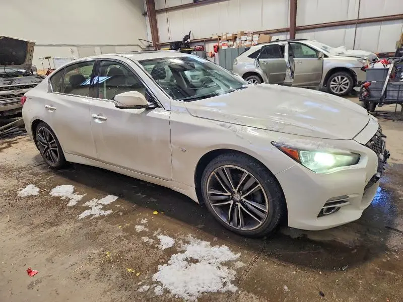 2015 INFINITI Q50 BASE  
