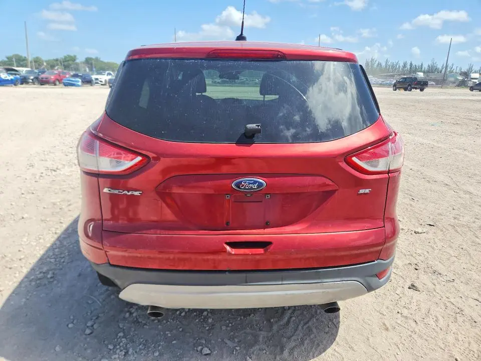 2016 FORD ESCAPE SE  