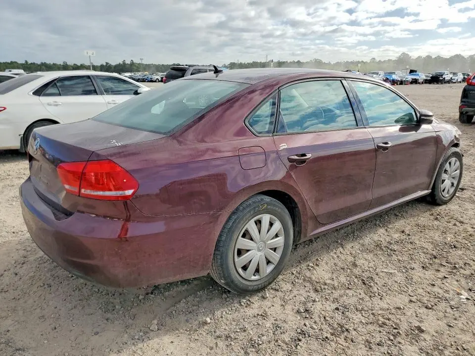 2012 VOLKSWAGEN PASSAT S  