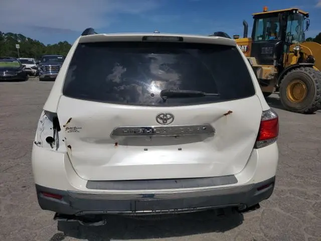 2011 TOYOTA HIGHLANDER LIMITED  