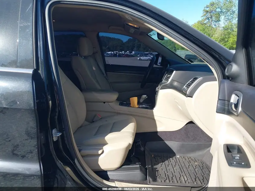 2019 JEEP GRAND CHEROKEE LAREDO E 4X4