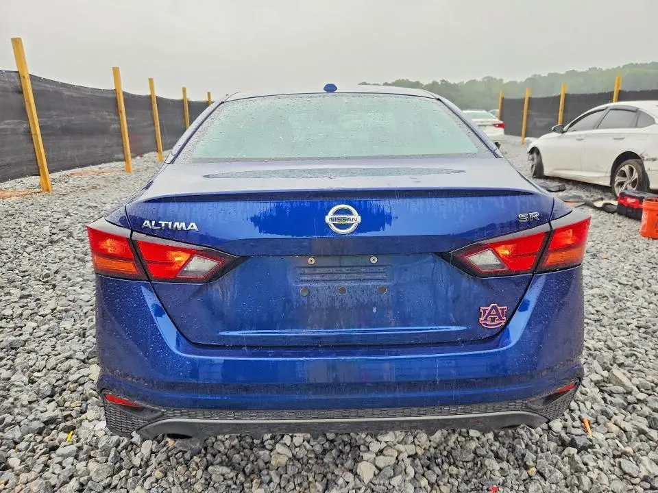 2019 NISSAN ALTIMA SR  
