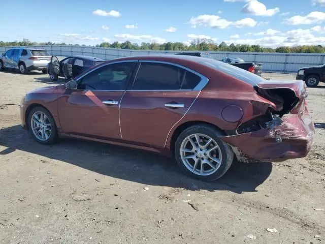 2010 NISSAN MAXIMA S  