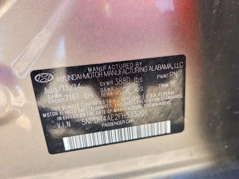 2015 HYUNDAI ELANTRA SE  