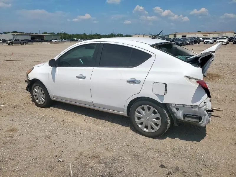 2019 NISSAN VERSA S  