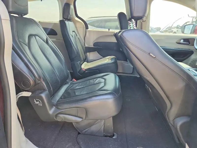 2017 CHRYSLER PACIFICA TOURING L PLUS  