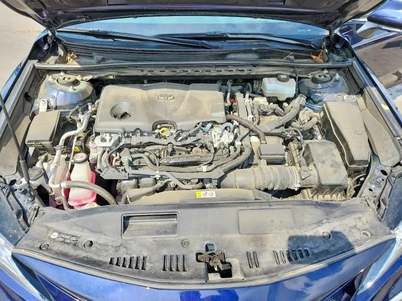 2022 TOYOTA CAMRY XLE  
