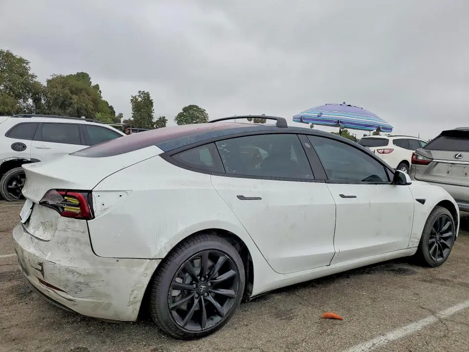 2018 TESLA MODEL 3   