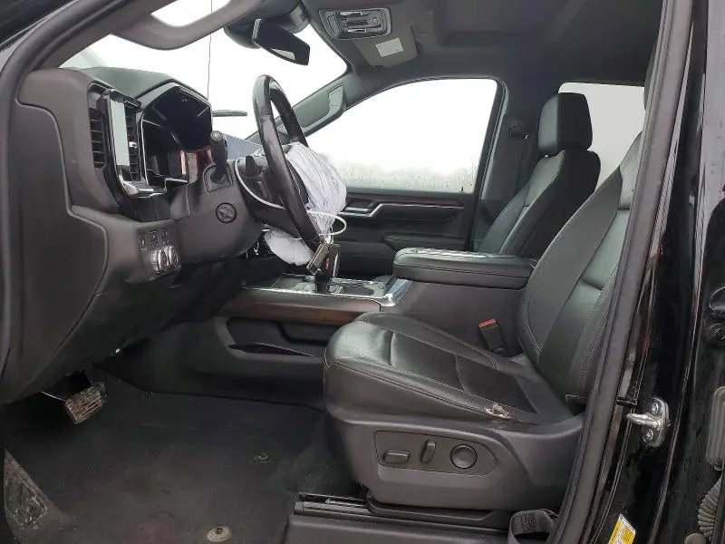 2022 GMC SIERRA K1500 SLT  