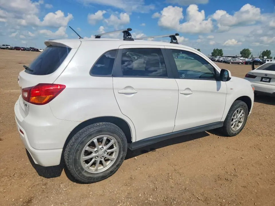 2011 MITSUBISHI RVR SE  