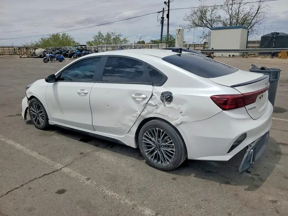 2023 KIA FORTE GT LINE  