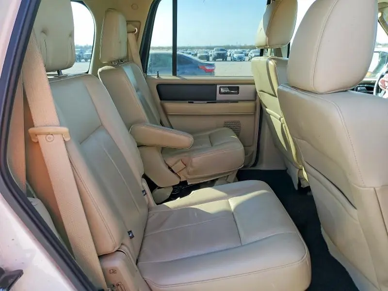 2016 FORD EXPEDITION XLT  