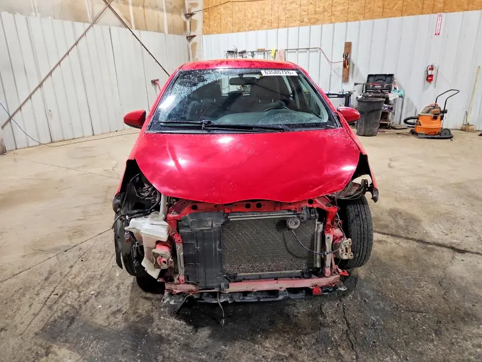 2016 TOYOTA YARIS 5-DOOR LE  