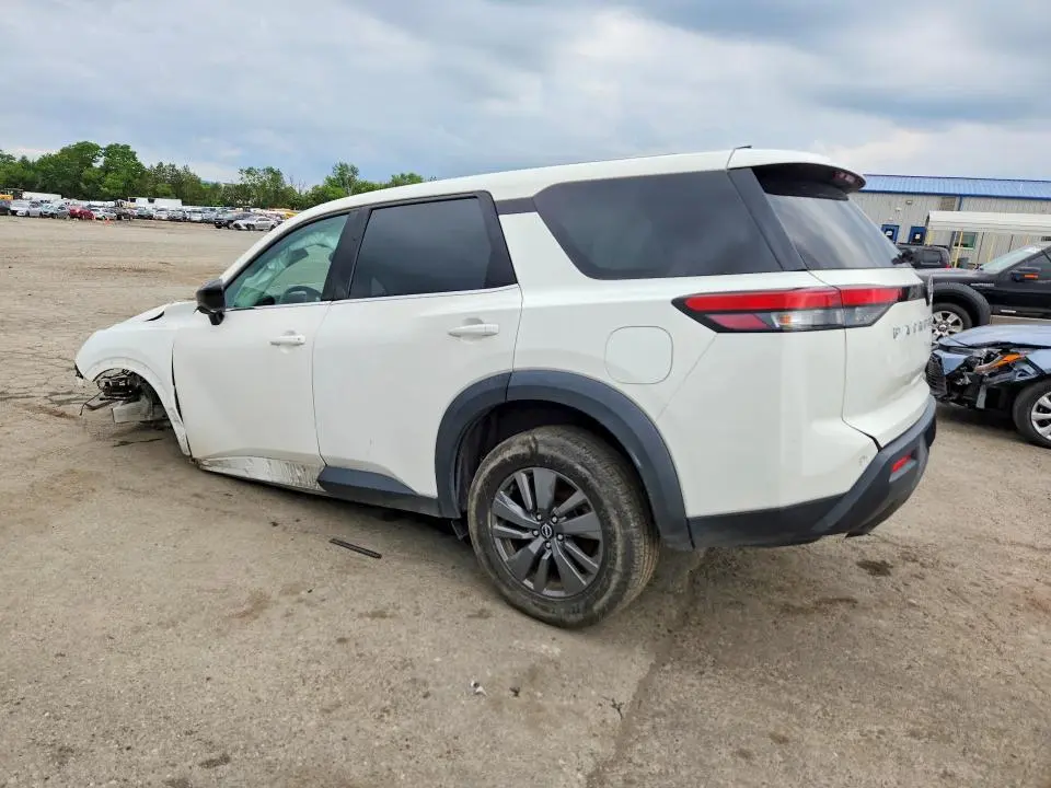 2024 NISSAN PATHFINDER S  