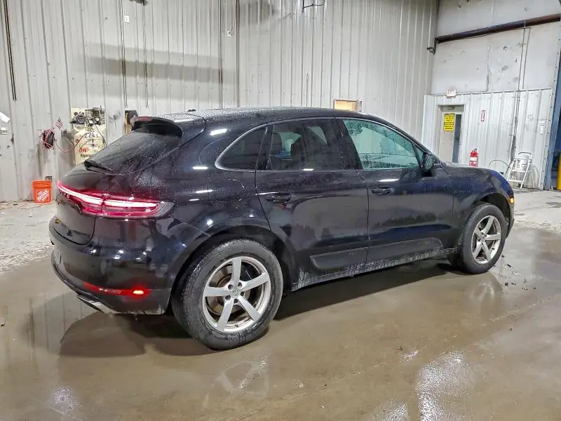 2021 PORSCHE MACAN   