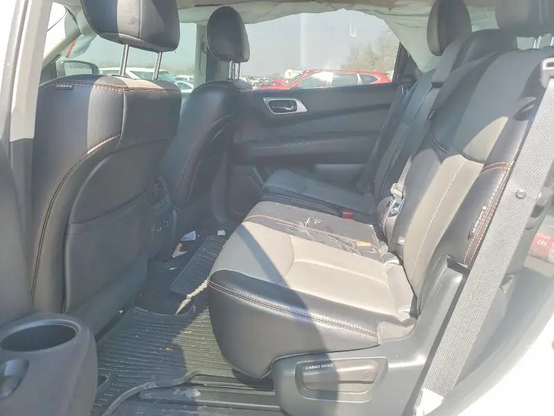 2020 NISSAN PATHFINDER SL  