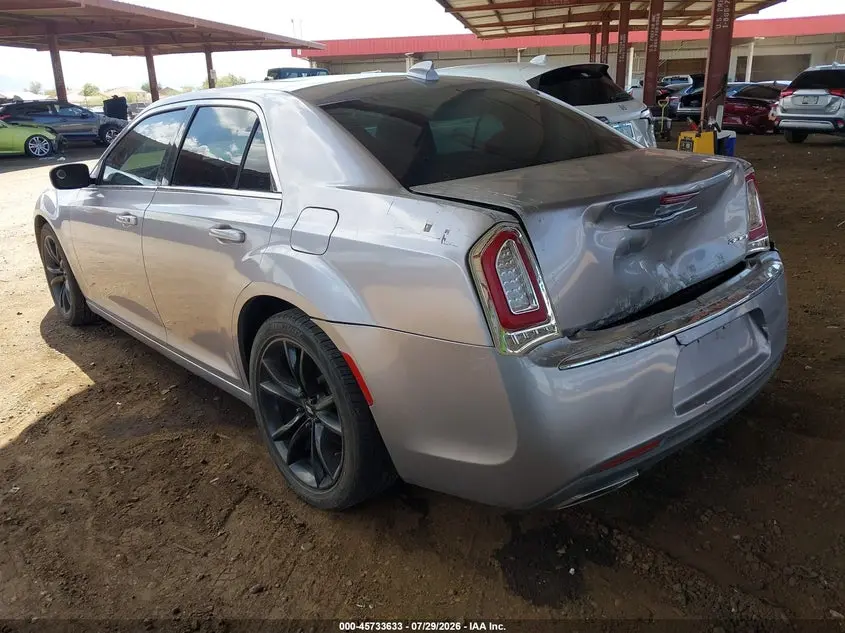 2015 CHRYSLER 300 LIMITED