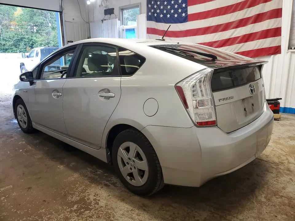 2011 TOYOTA PRIUS TWO  