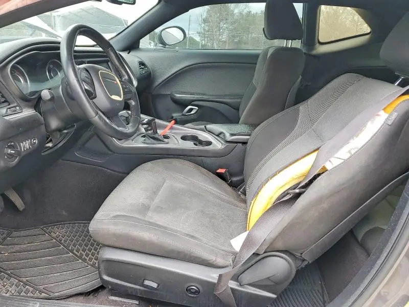 2016 DODGE CHALLENGER SXT  