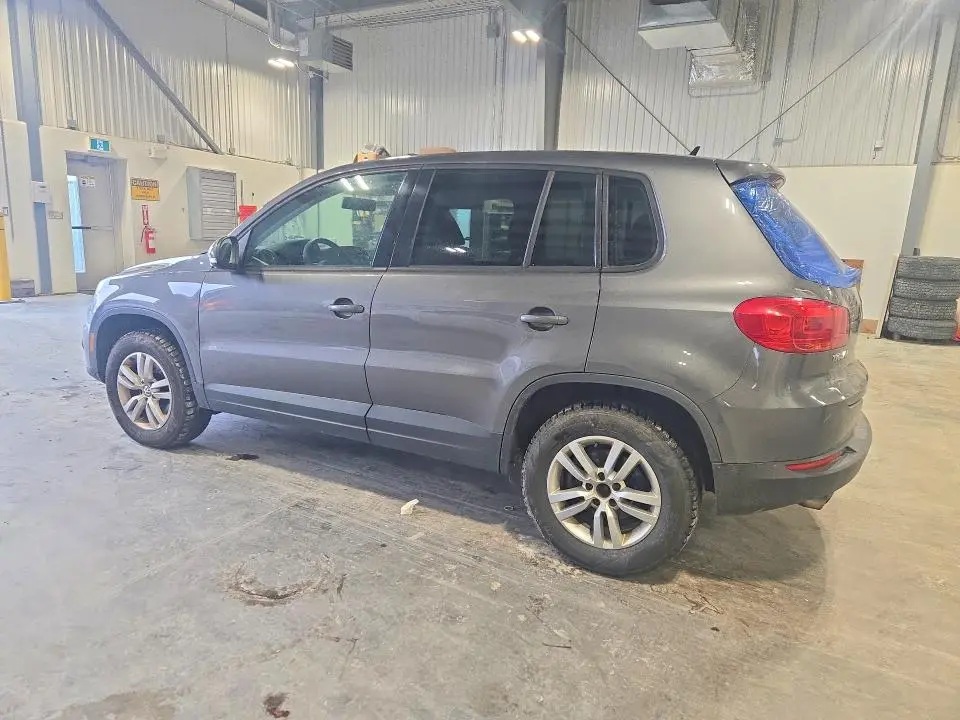 2012 VOLKSWAGEN TIGUAN S  