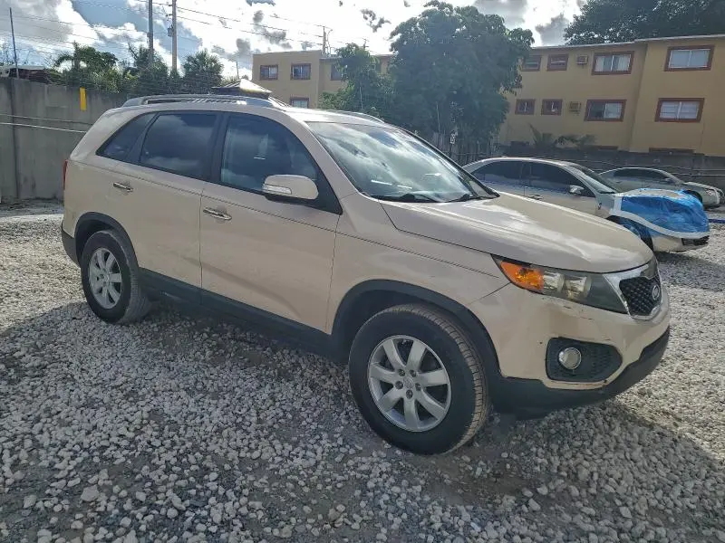 2011 KIA SORENTO BASE  