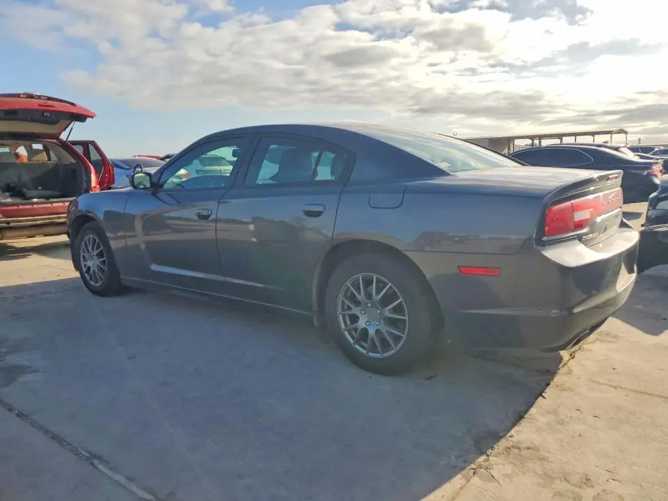 2014 DODGE CHARGER SE  