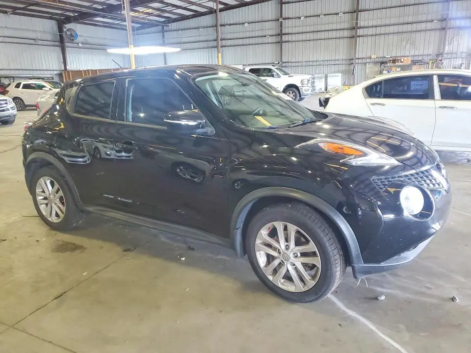 2016 NISSAN JUKE SV  