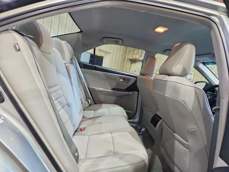 2015 TOYOTA CAMRY XLE  
